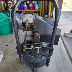 Central Pneumatic Air compressor 2hp