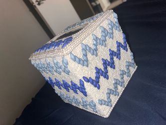Decorative tissue boxes