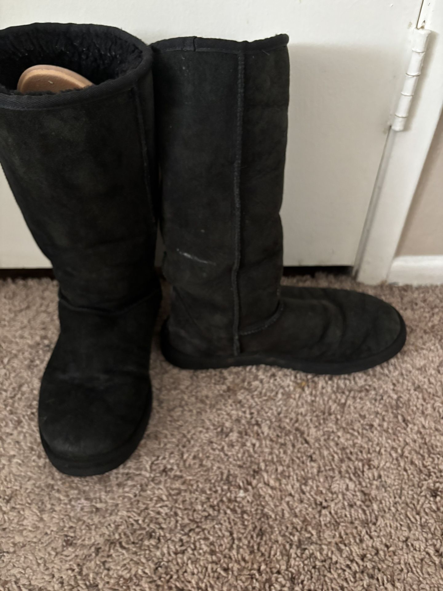 Black Ugg Boots