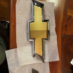 Front And Rear Chevy Tahoe Emblem