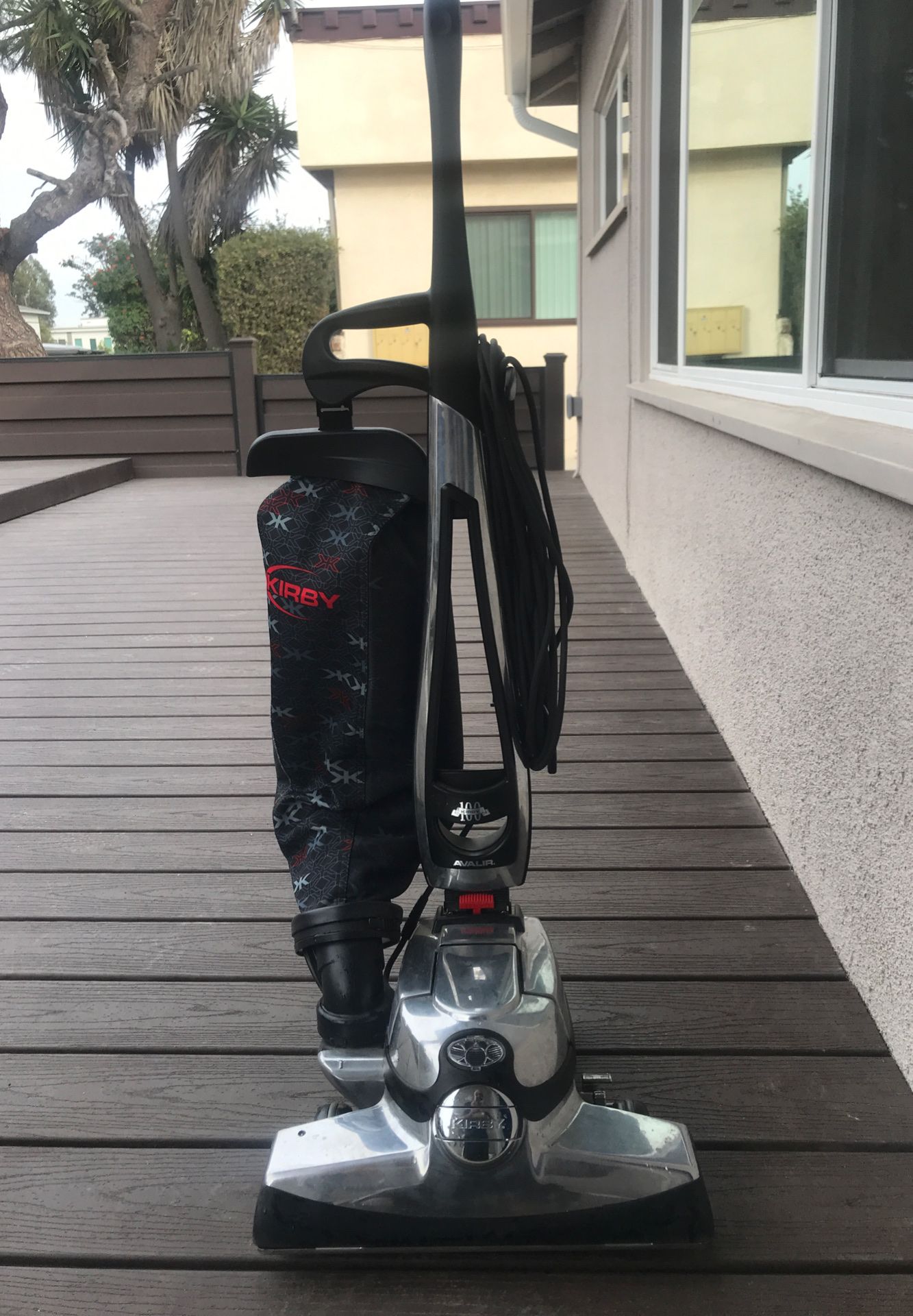 Kirby 100 Avalir vacuum cleaner/shampooer