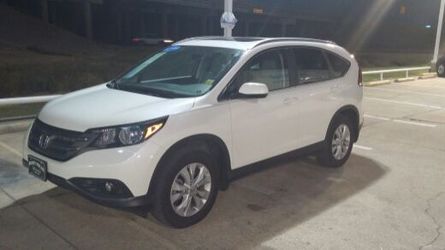 White Honda 2013 CRV