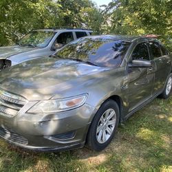 2011 Ford Taurus SEL