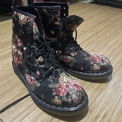 flower boots  40 or best offer 