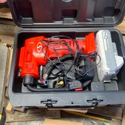 SUNJOE battery operated air compressor kit