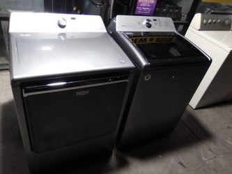 MAYTAG BRAVOS WASHER AND DRYER 