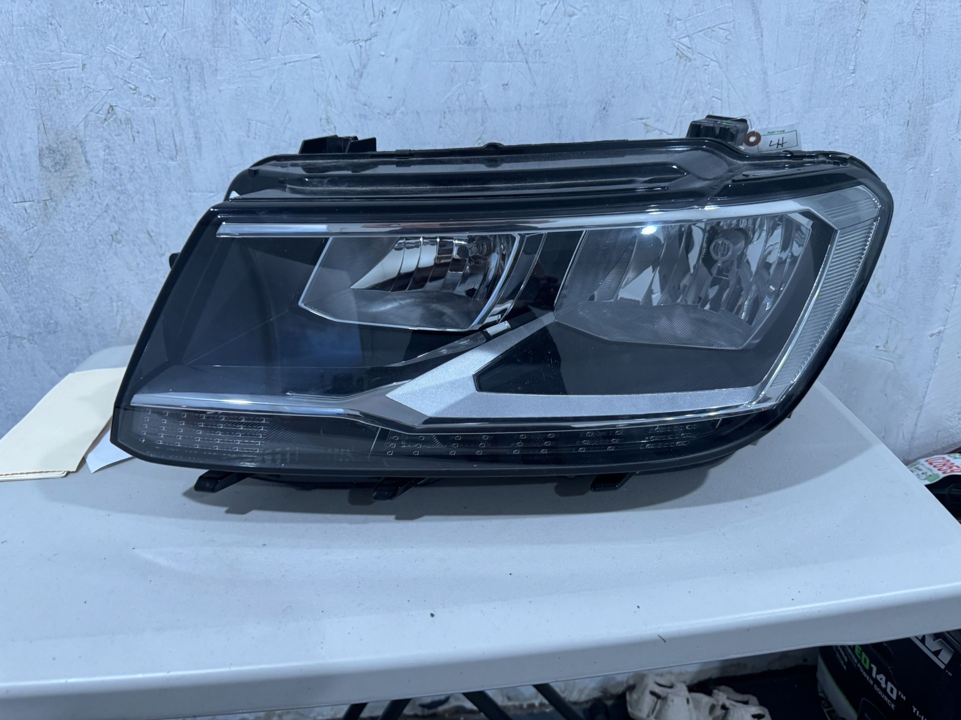 2021 Vw Tiguan Left Headlight 