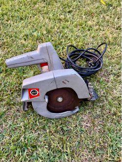Corded Electric Vintage Black & Decker Saw