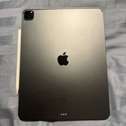 12.9 INCH IPAD PRO 4th generation 128 GB & Apple pencil