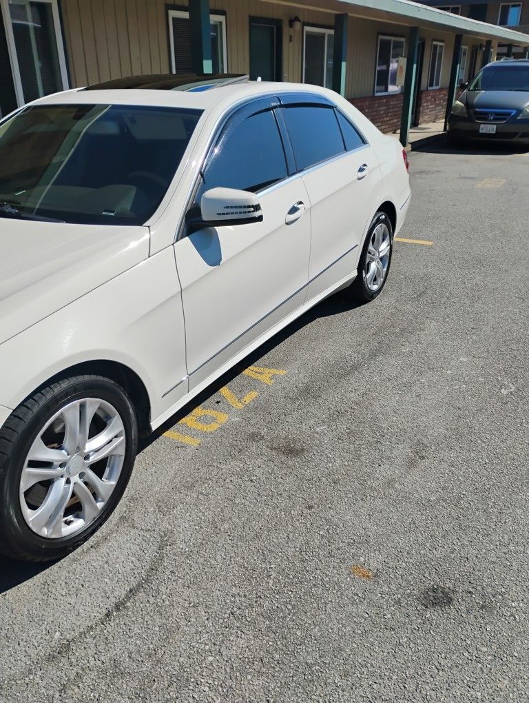 2011 Mercedes-Benz E-Class