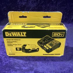 🧰🛠DEWALT 20V MAX Lithium-Ion 5.0Ah Battery and 4-Amp Charger-NEW!-$125!🧰🛠