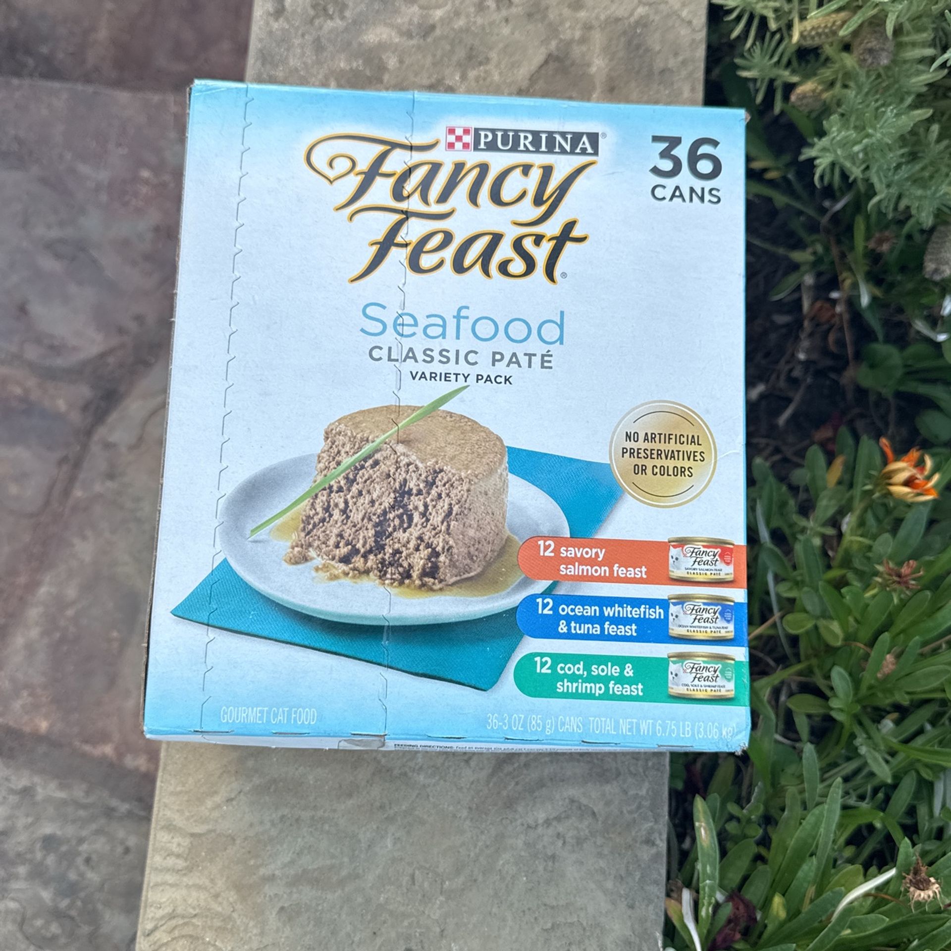 Fancy Feast Seafood Cat Food 