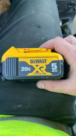 Dewalt 5 ah 20v battery