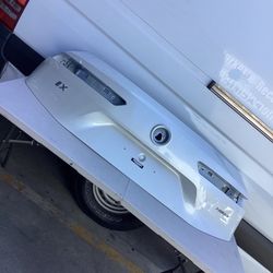 2022-2023-2024 BMW iX I20 REAR TRUNK LID LIFT GATE TRIM PANEL COVER USED OEM