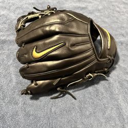 Nike Alpha Baseball Glove