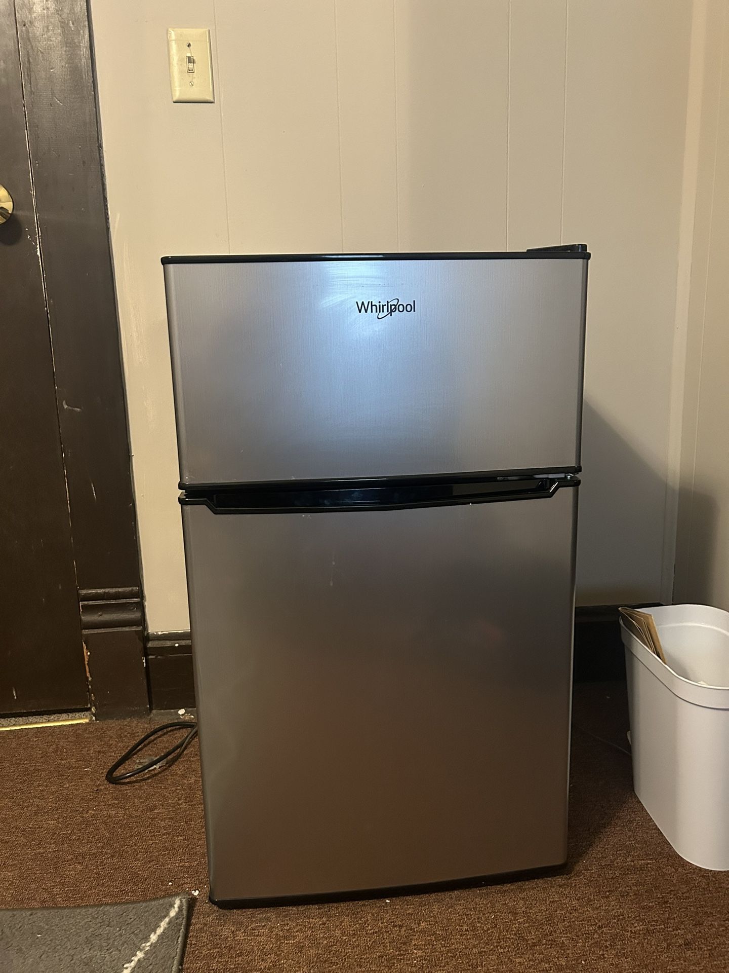 Whirlpool 3.1 Cu Ft Mini Fridge With Dual Door True Freezer