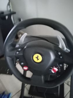 PS4  Steering. Whit Pedals. The Kit. Is Brand New  