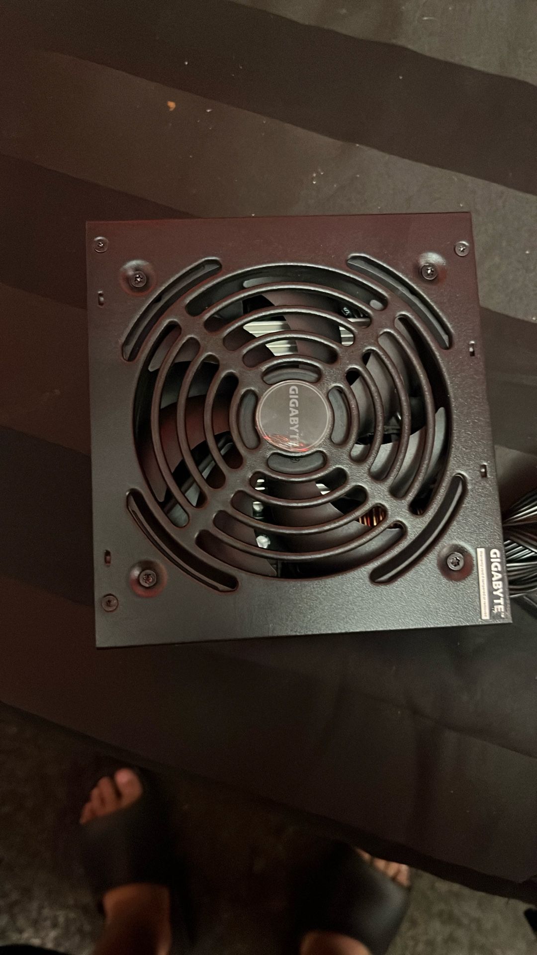 Gigabyte P550B