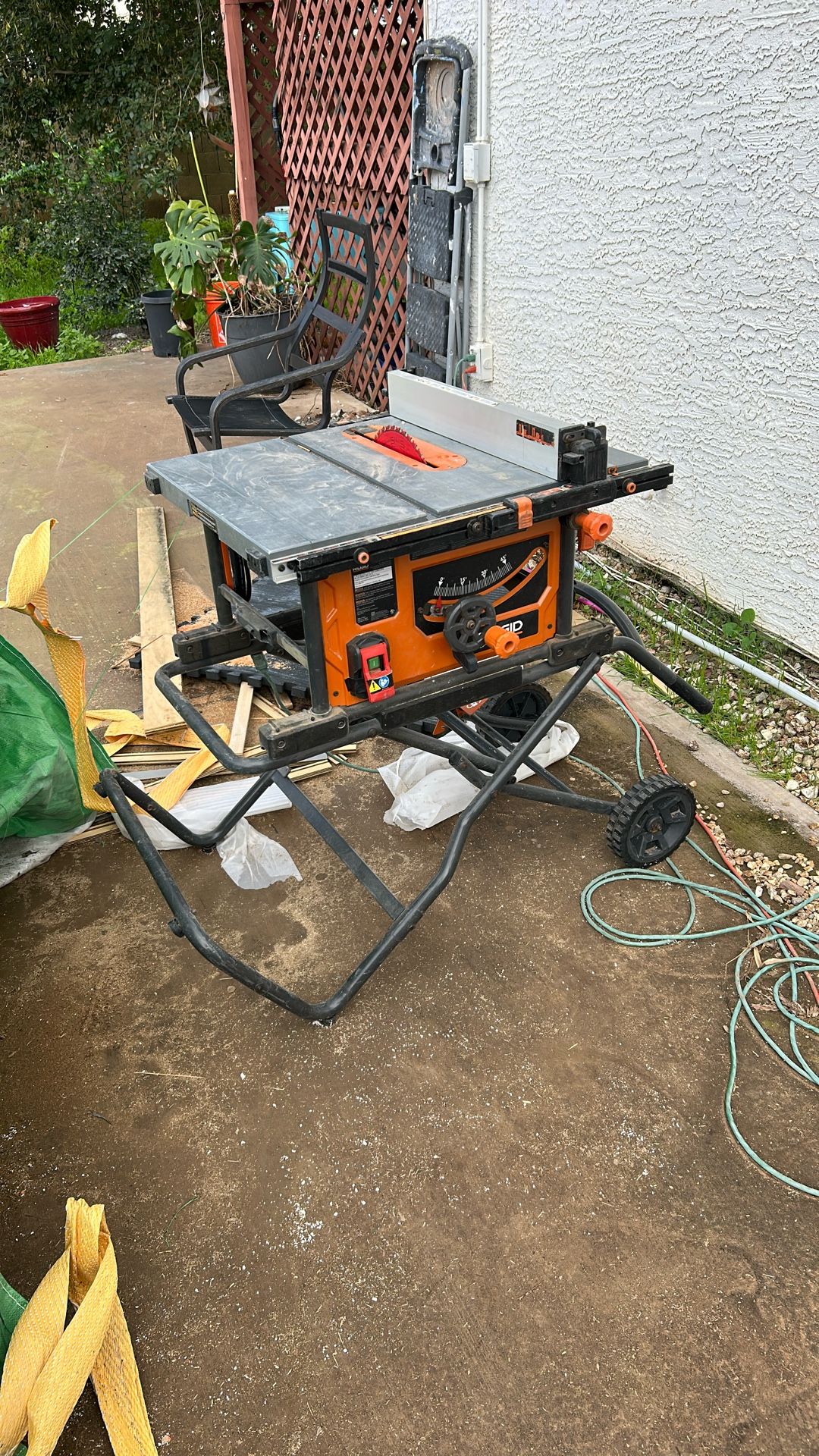 Ridgid Table Saw With Rolling Stand 