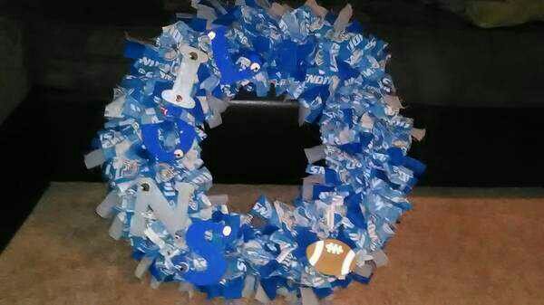 Detroit lions NFL wreath! great shape!