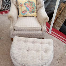 Cute Vintage Chair Set Ottoman 