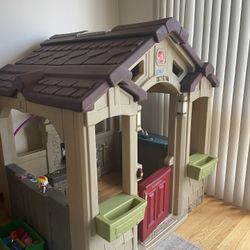 Kids Playhouse - The Cottage 