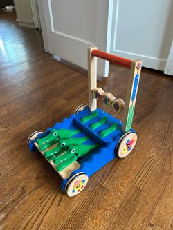 Melissa & Doug Chomp and Clamp Walker