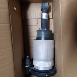 2008 Lincoln Navigation Right Side Air Suspension/ Shock