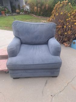 Nice oversized blue chair
