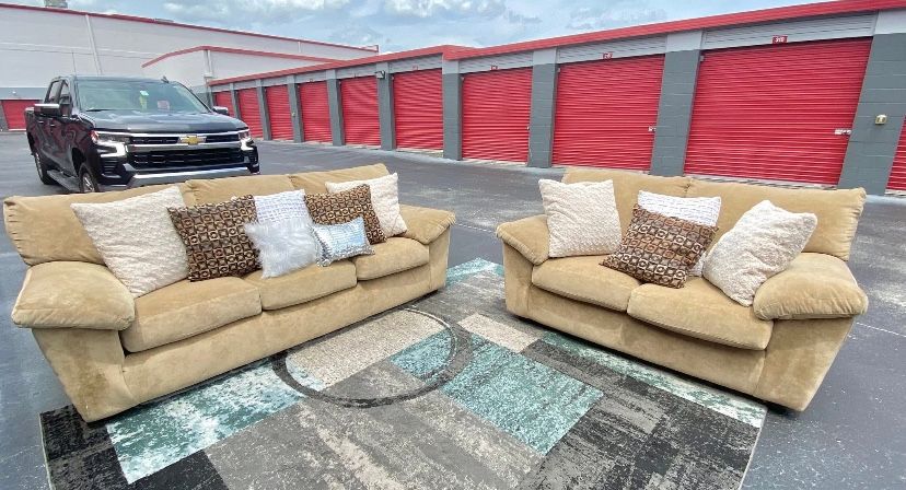 Sofá And Loveseat Set