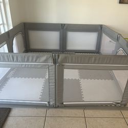 Extra Large Play Yard With Mats 