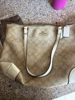 Coach Signature Tote Bag – Beige / Cream Leather Trim