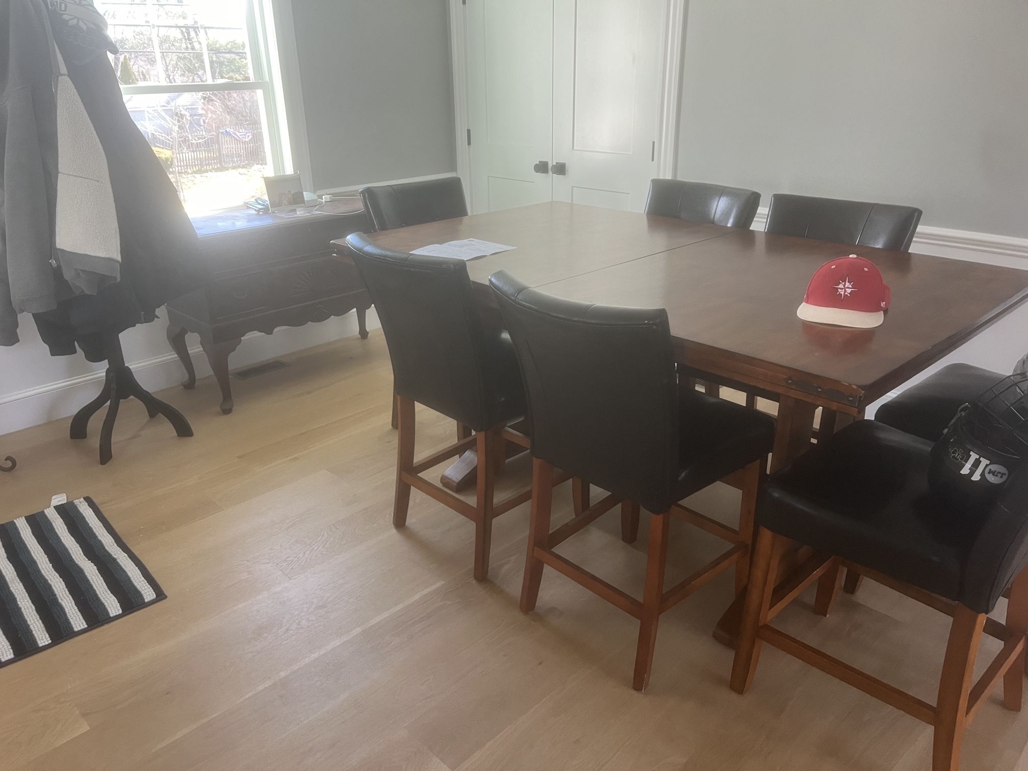 Dining Room Table And Chairs
