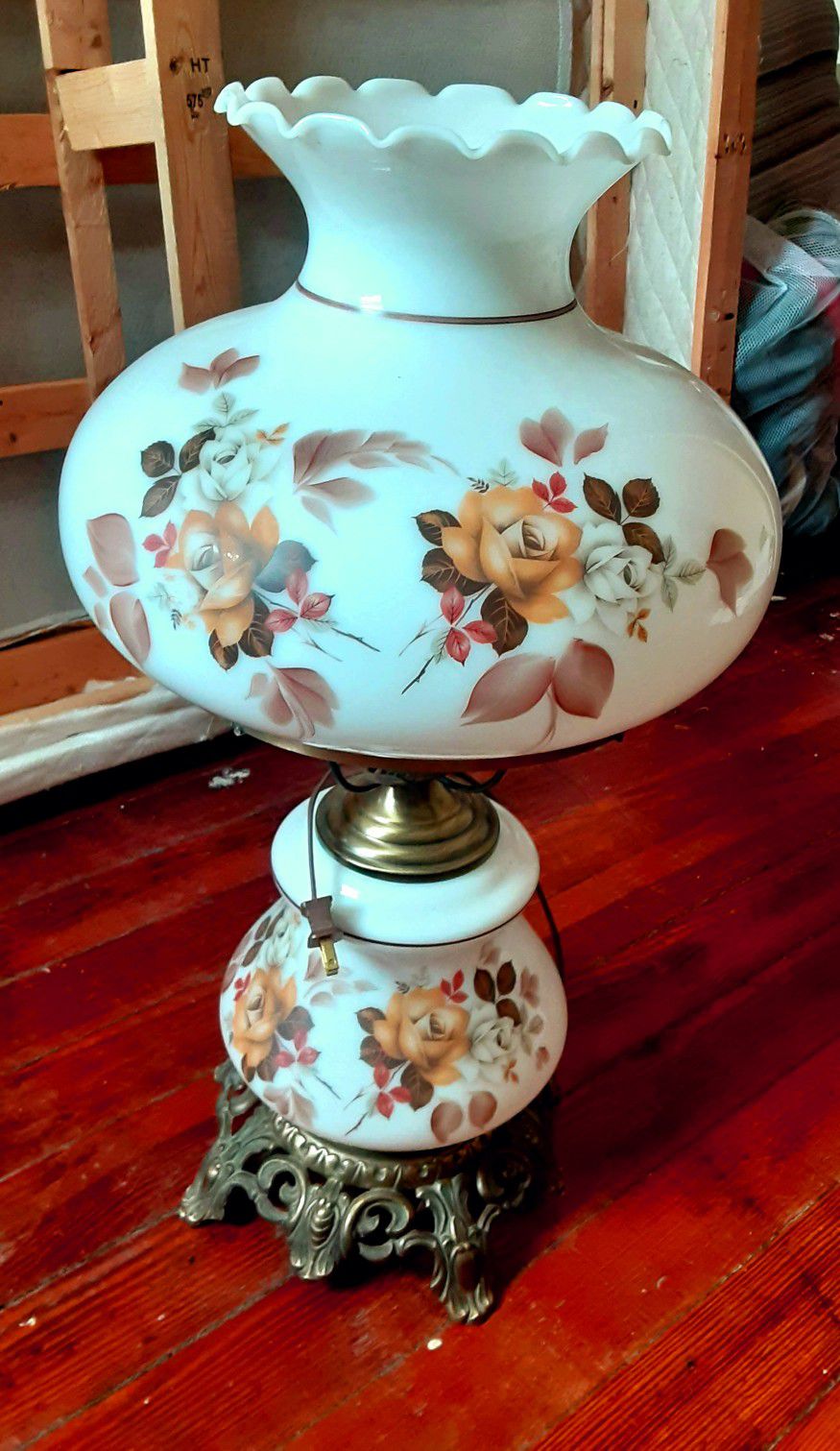 Vintage Gwtw Hurricane Lamp