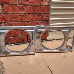 Toyota LAND CRUISER HEADLIGHT BEZELS.. OEM 81-87