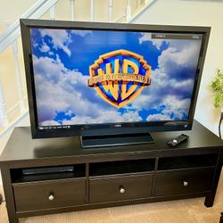 47” Vizio TV