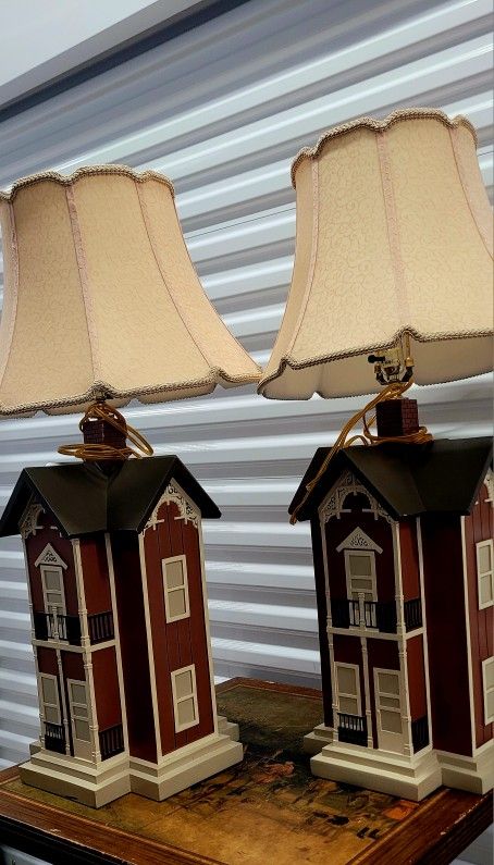 Disney Saratoga Springs Resort Victorian Home Lamp