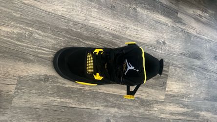 Jordan 4s Yellow Thunder