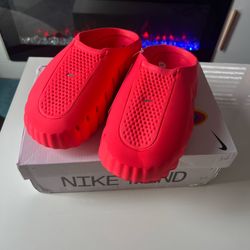 NIKE MIND 001 ‘Solar Red’