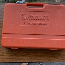 Ramset Cobra  Nail Gun + Nails 3”