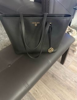 Pretty Stuff ( Ask For Price)