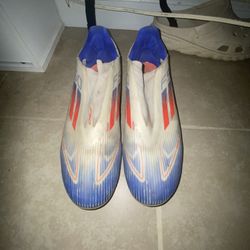 soccer bag with cleats included