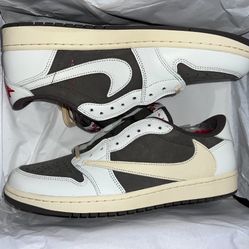 Jordan 1 Retro Low OG x Travis Scott Reverse Mocha 