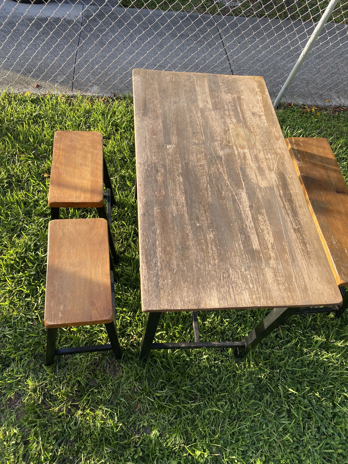 Outdoor Table & Chairs for Sale in Miami, FL OfferUp