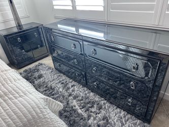 Dresser and Night Stand Sets
