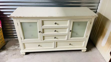 White Clothing Dresser
