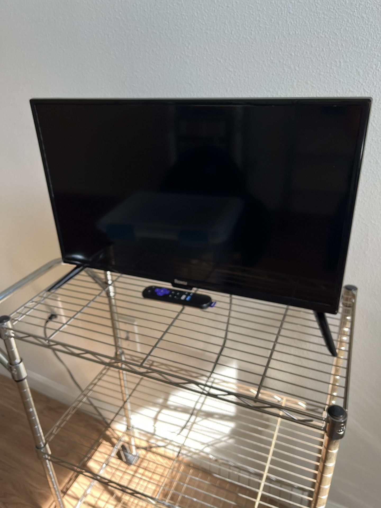 roku brand 24” tv (with remote)