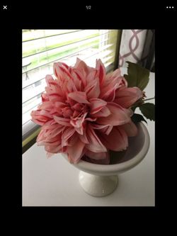 Decorative flower