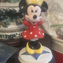 Minnie Mouse Disney Ceramic Figurine 