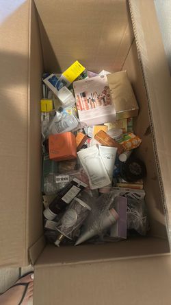 Mixed Beauty & Skincare Product Lot